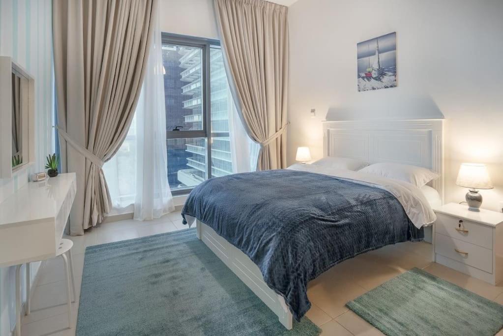 Lovely 3 Bedroom Front Abu Dhabi