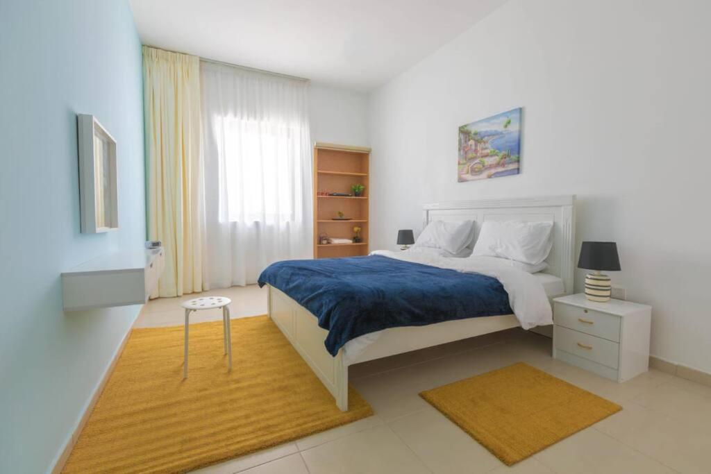 Lovely 3 Bedroom Front * Abu Dhabi